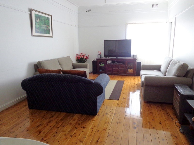 2/8 Bridge Road, Belmore NSW 2192