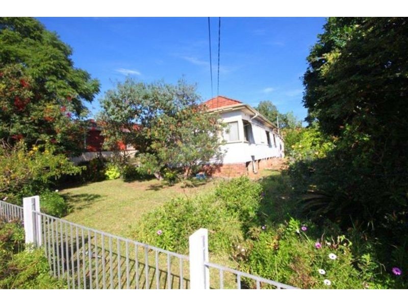 118  Mimosa  Road, Greenacre NSW 2190