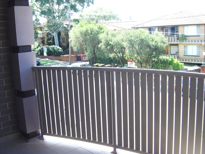 2A Hugh Street, Belmore NSW 2192
