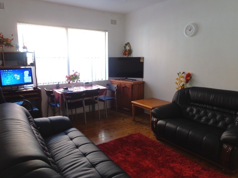 2/85 Hampden Road, Lakemba NSW 2195