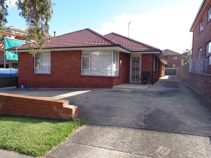 2/19 Platts Avenue, Belmore NSW 2192