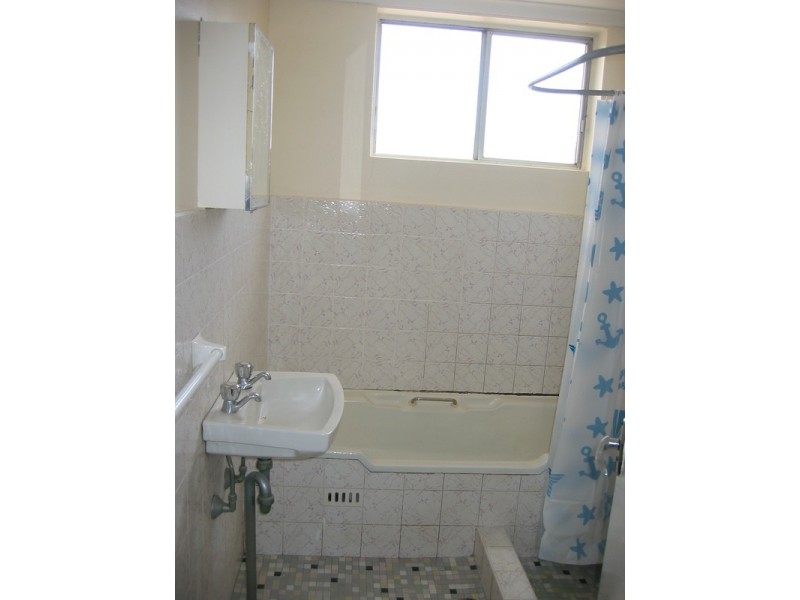 1/10 Ferguson  Avenue, Wiley Park NSW 2195