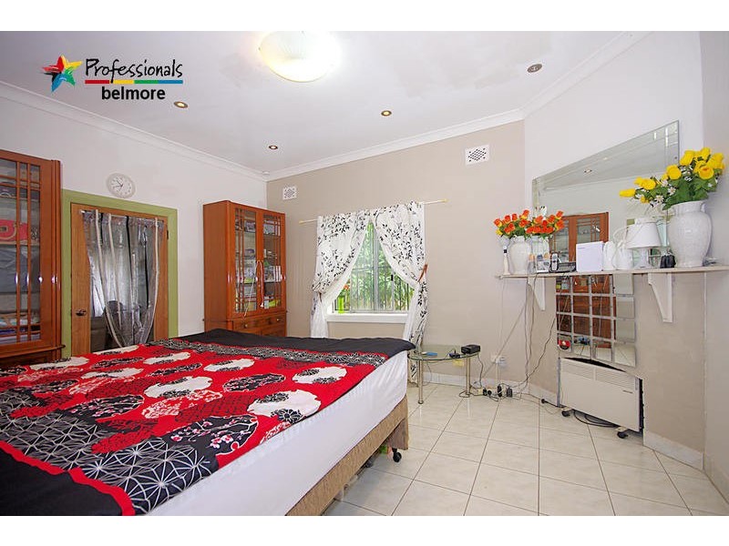 9 Renown Avenue, Wiley Park NSW 2195