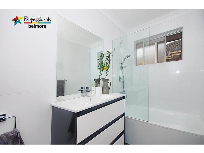 6/7 Allan Avenue, Belmore NSW 2192