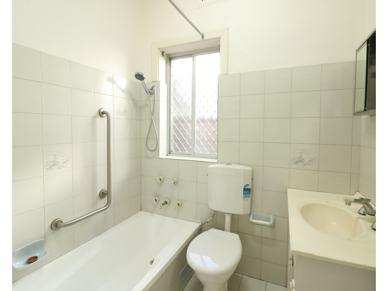 27 Nelson Avenue, Belmore NSW 2192
