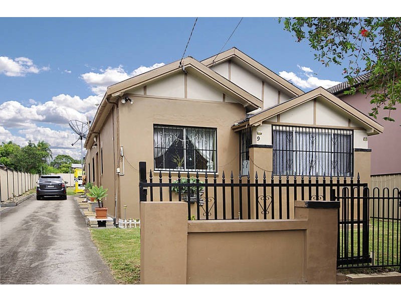 9 Renown Avenue, Wiley Park NSW 2195