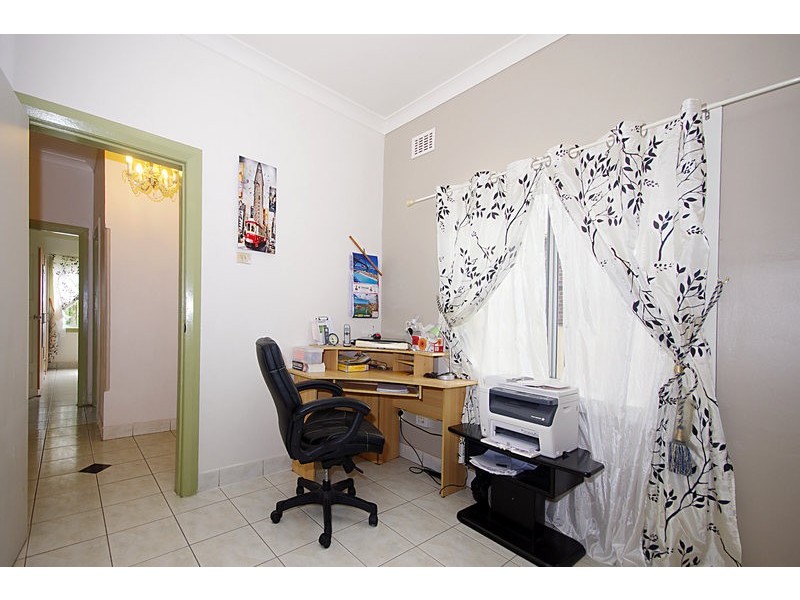 9 Renown Avenue, Wiley Park NSW 2195