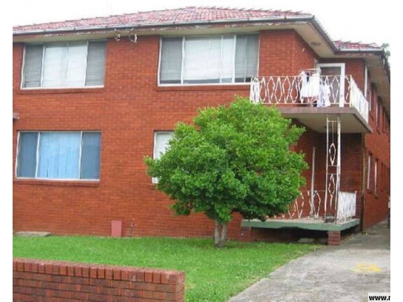 4/20 Willeroo Street, Lakemba NSW 2195