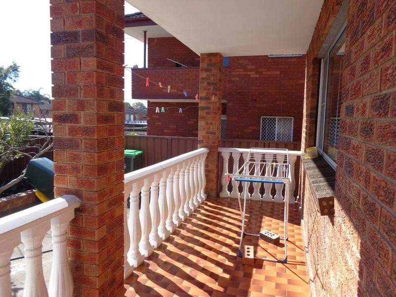 2/67 Campsie Street, Campsie NSW 2194