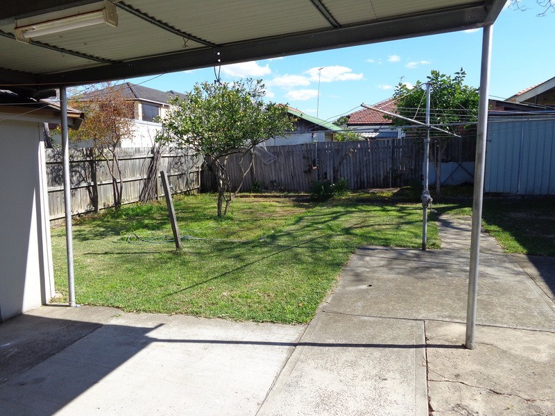 7 Belemba Avenue, Roselands NSW 2196