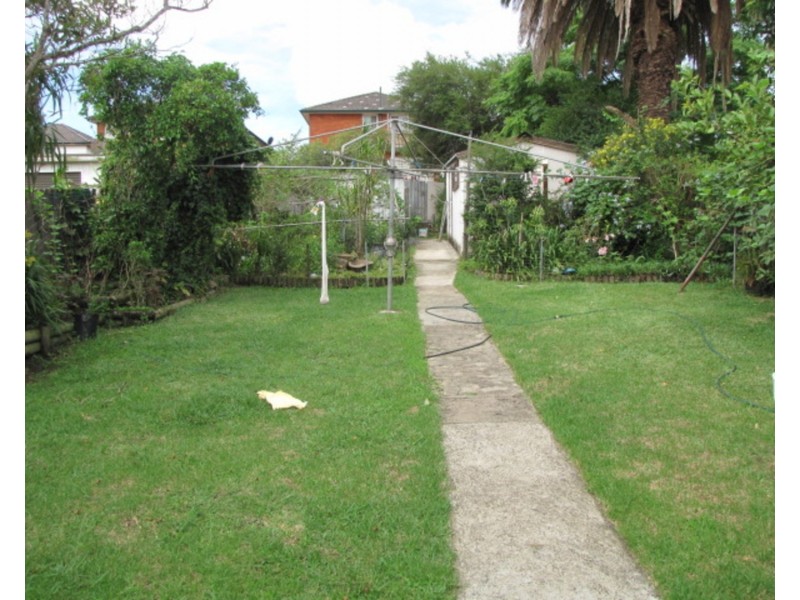 31 Wangee Road, Lakemba NSW 2195