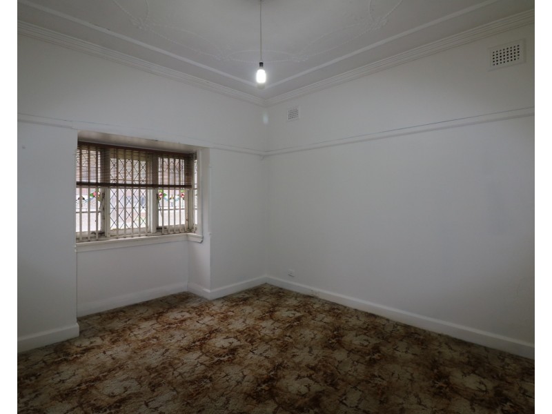 858 Canterbury Road, Roselands NSW 2196