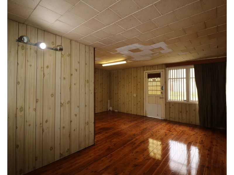 858 Canterbury Road, Roselands NSW 2196