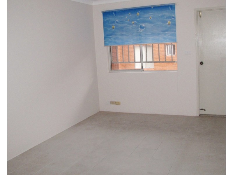 6/11 Phillip Street, Roselands NSW 2196