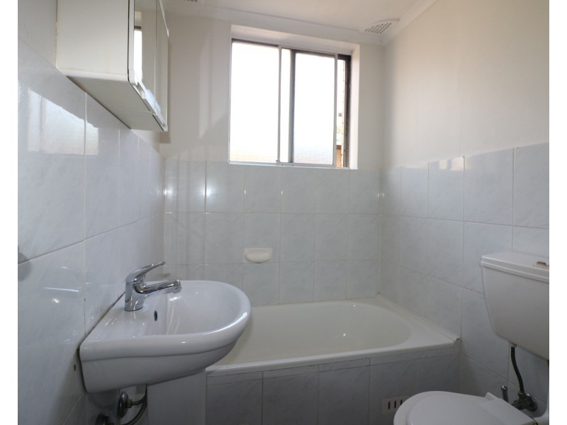 2/70 Macdonald Street, Lakemba NSW 2195