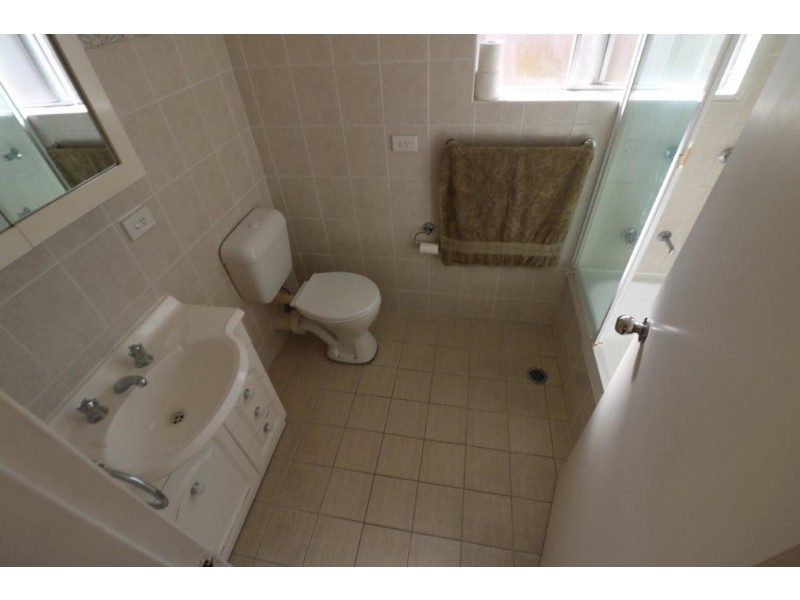 8/110 Leylands Parade, Belmore NSW 2192