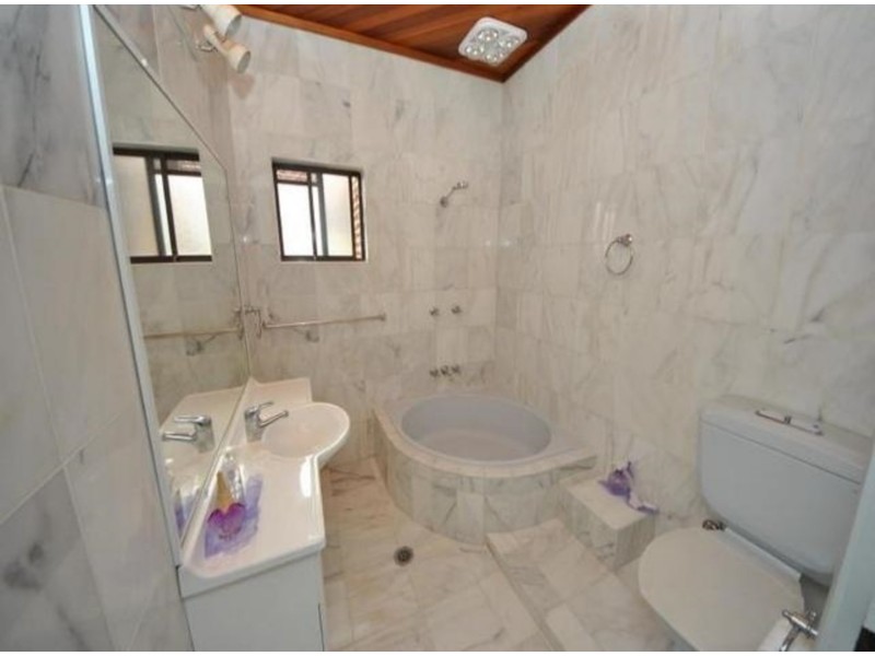 154 Woods Road, Yagoona NSW 2199