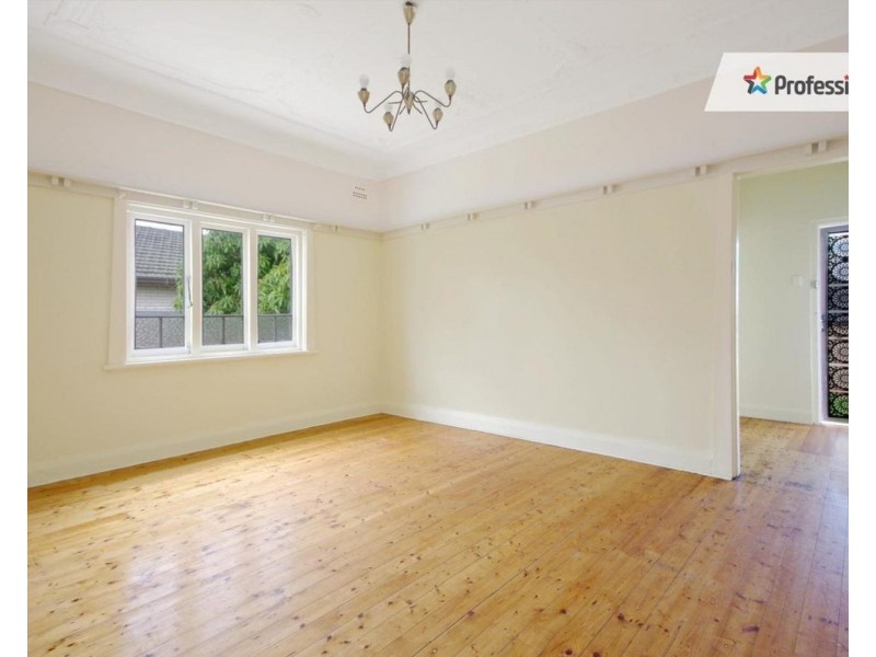 10 Allan Avenue, Belmore NSW 2192