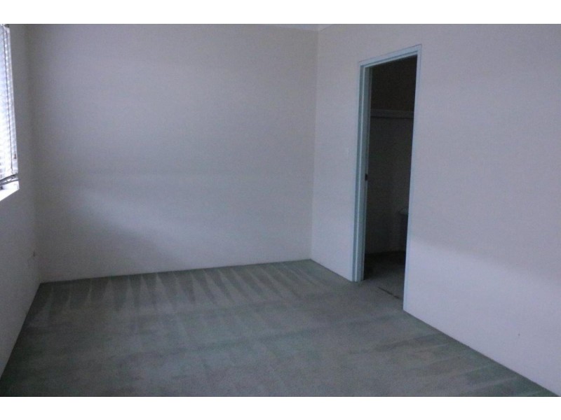 4/32 Gillies Street, Lakemba NSW 2195