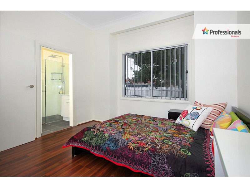 72 Seymour Parade, Belfield NSW 2191