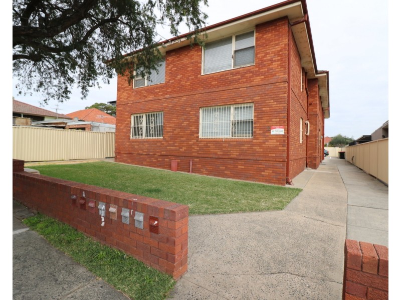 1/2 St Clair Street, Belmore NSW 2192