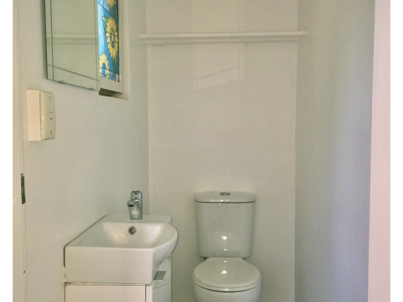 8 Pacific Road, Kingsgrove NSW 2208