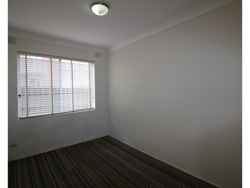 2/64 Amy Street, Campsie NSW 2194