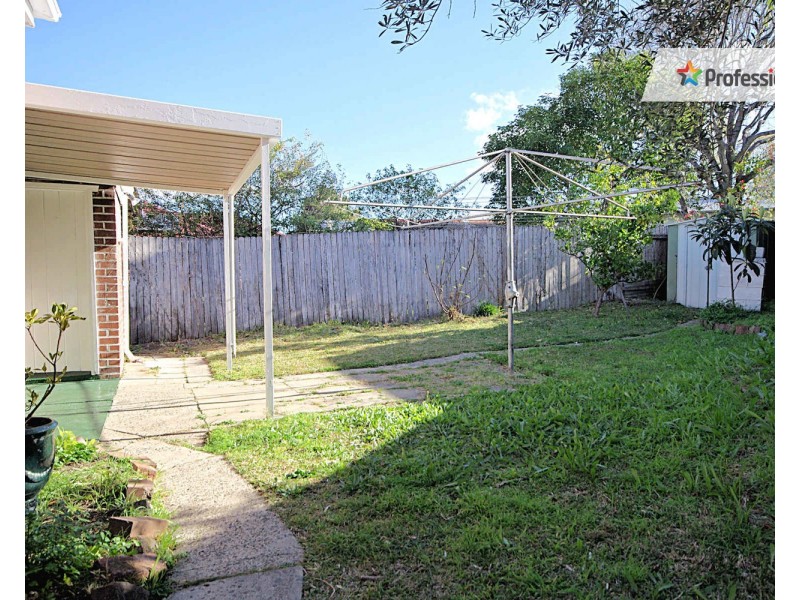 35 Paxton Avenue, Belmore NSW 2192