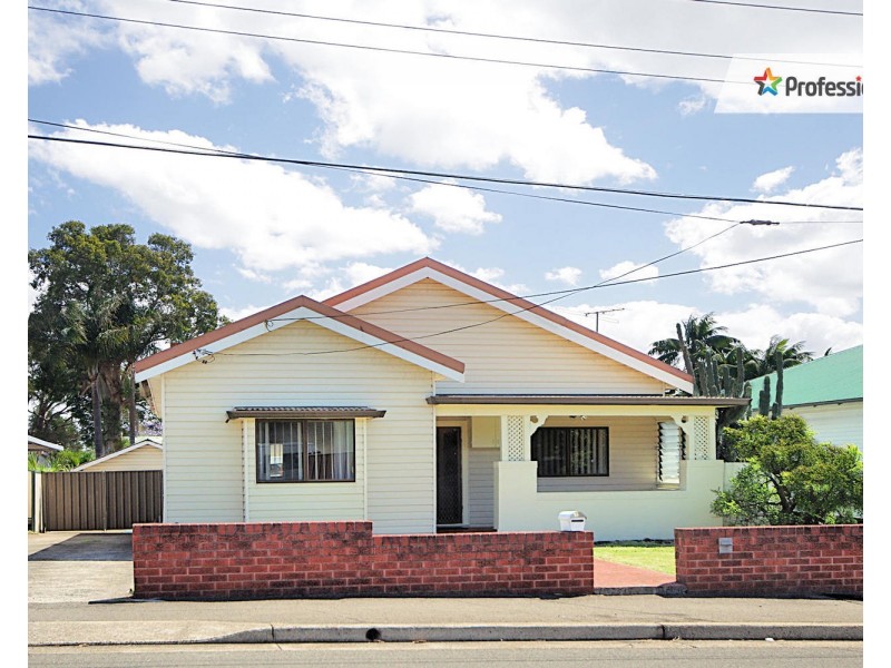 60 Benaroon Road, Lakemba NSW 2195