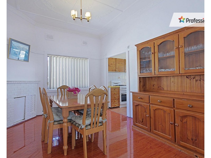 60 Benaroon Road, Lakemba NSW 2195