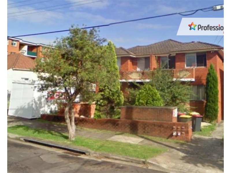 2/11 Phillip Street, Roselands NSW 2196