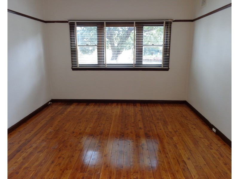 84 Stoddart Street, Roselands NSW 2196