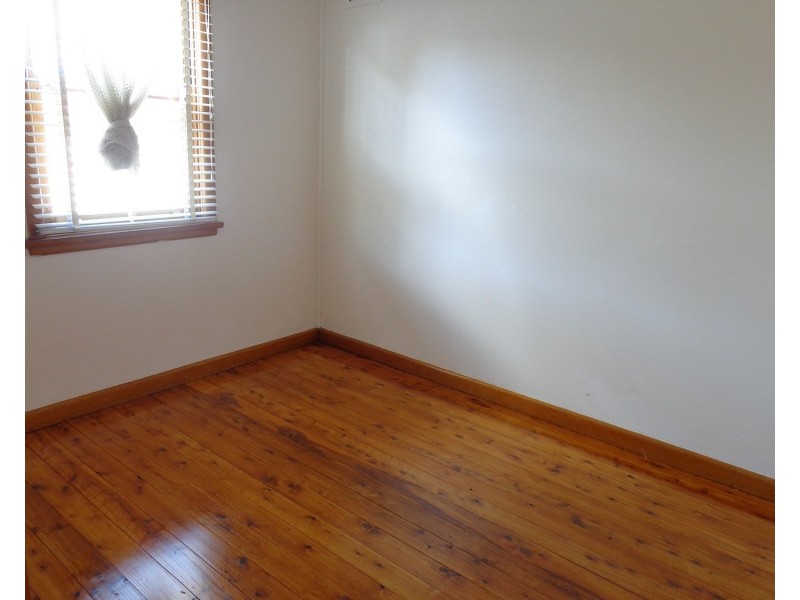 84 Stoddart Street, Roselands NSW 2196