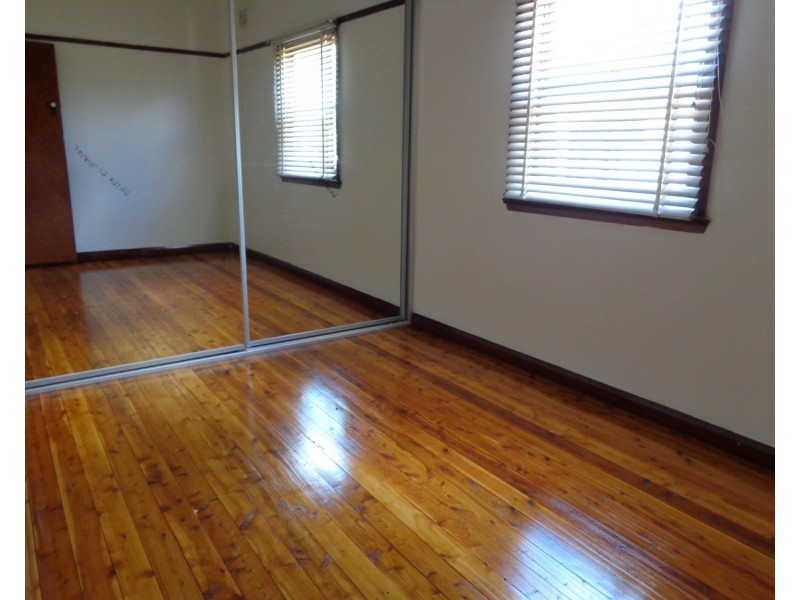 84 Stoddart Street, Roselands NSW 2196