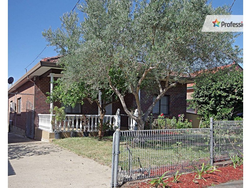 80 Dennis Street, Lakemba NSW 2195