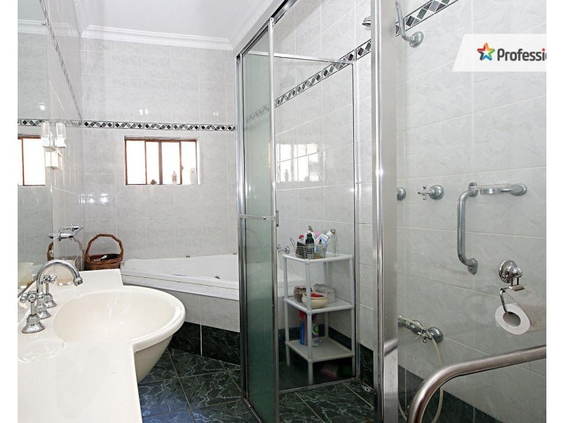 80 Dennis Street, Lakemba NSW 2195