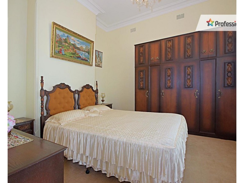 11 Kent Street, Belmore NSW 2192