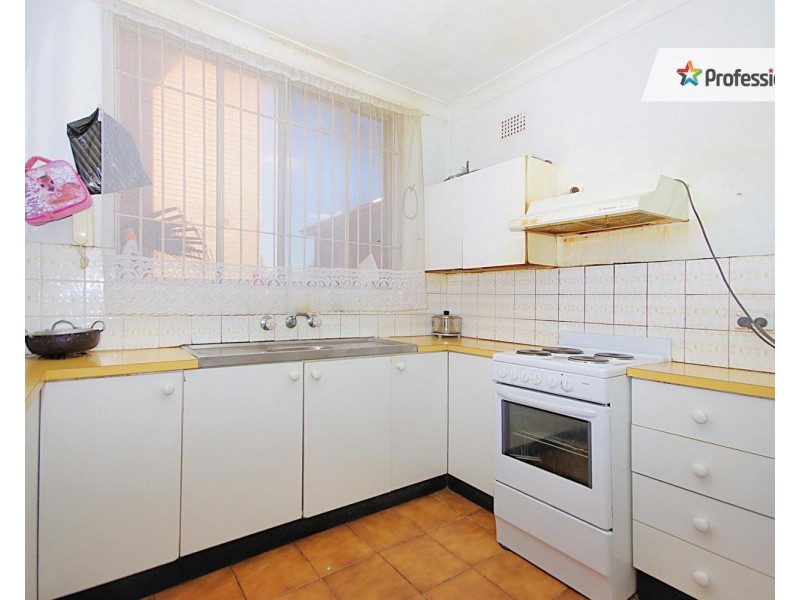 3/1-3 Myers Street, Roselands NSW 2196