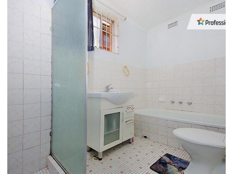 3/1-3 Myers Street, Roselands NSW 2196