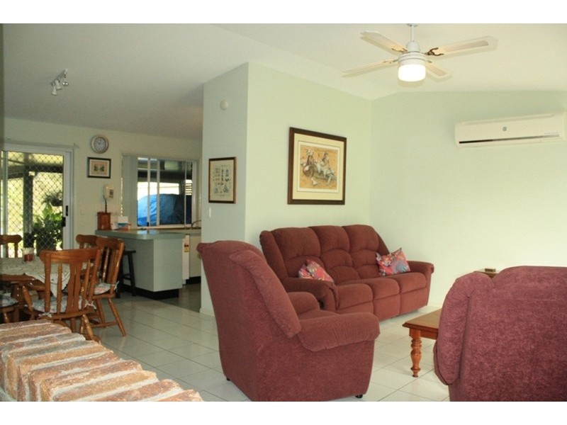58 Kindara Street, Amity Point QLD 4183