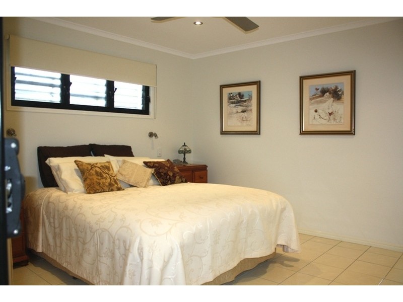 58 Kindara Street, Amity Point QLD 4183