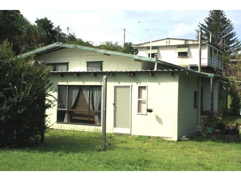 75 Mooloomba Road, Point Lookout QLD 4183