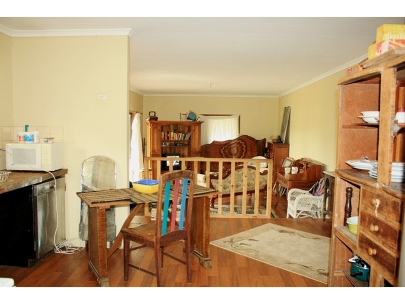 38 Gonzales Street, Amity Point QLD 4183