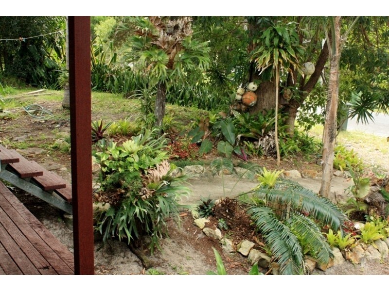 38 Gonzales Street, Amity Point QLD 4183