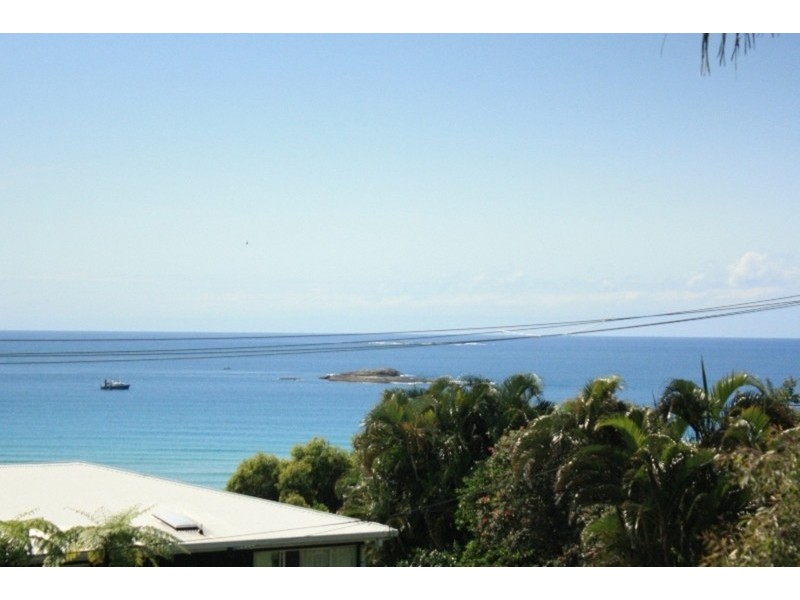 4 Merinda Crescent, Point Lookout QLD 4183