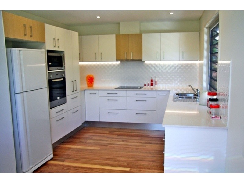 2/16 Tramican Street, Point Lookout QLD 4183