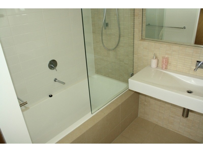 2/43 Bigoon Road, Point Lookout QLD 4183
