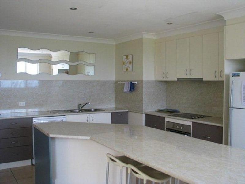 18/1-5 Samarinda Drive, Point Lookout QLD 4183