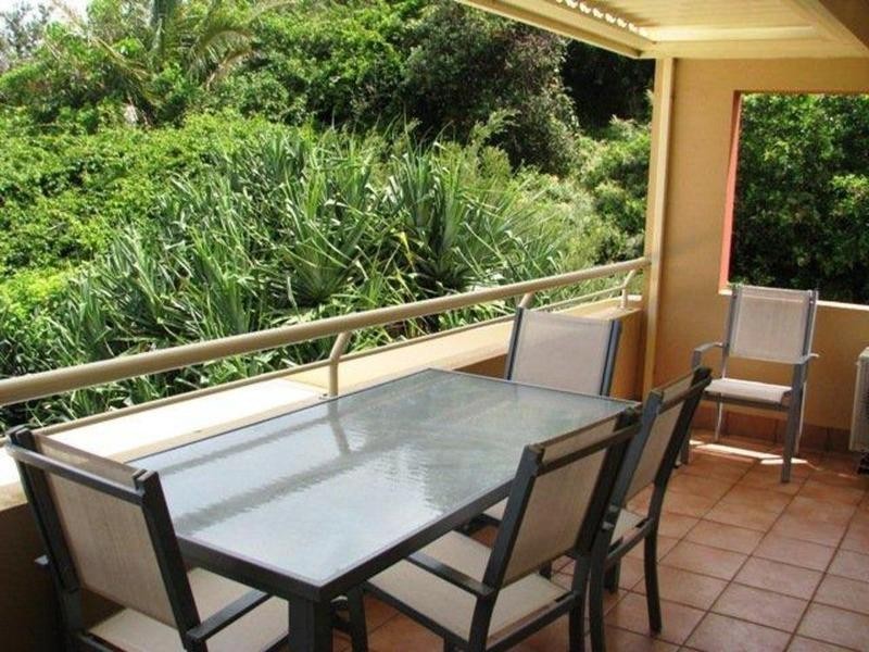 18/1-5 Samarinda Drive, Point Lookout QLD 4183