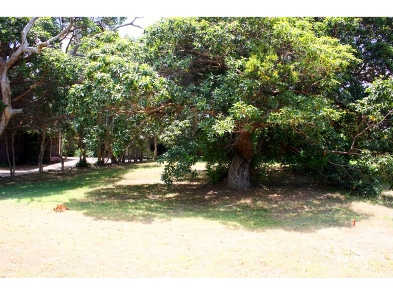 106 Mooloomba Road, Point Lookout QLD 4183